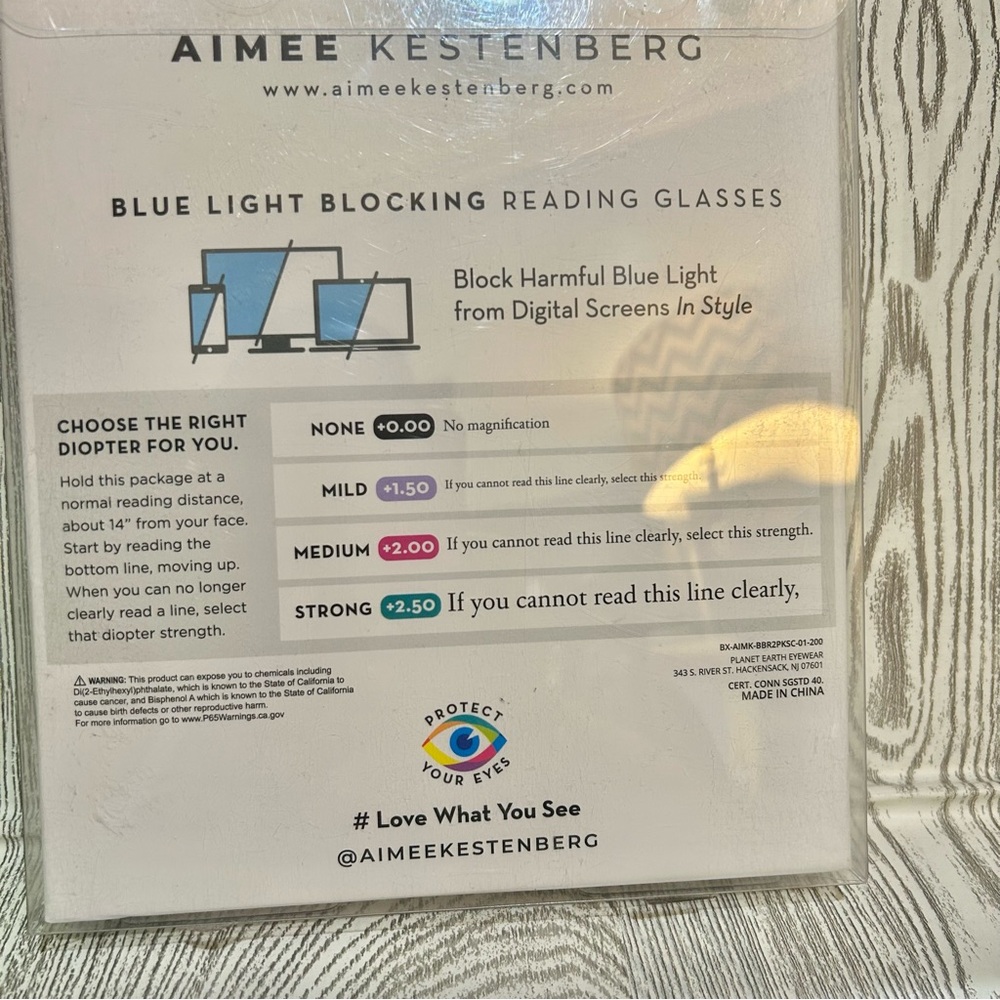 Blue Light Blocking Reading Glasses - Picture 4 of 5